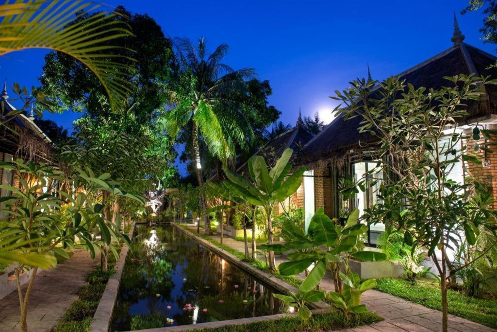 Maison Gen Angkor Hotel Siem Reap Exterior photo